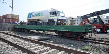 Railways to run Oxygen express