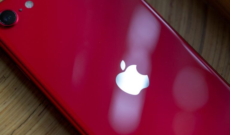 With This New Update, iOS 14 Users Can Use The Apple Logo On The Back Of Their iPhones As a Button